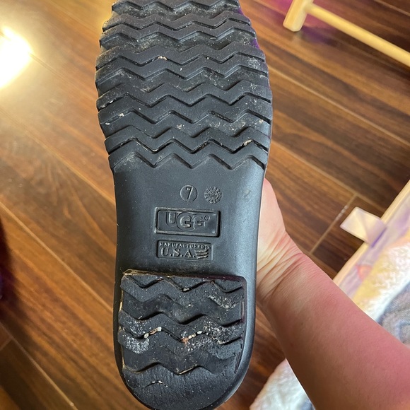 Beautiful Ugg rain boots - Picture 5 of 5